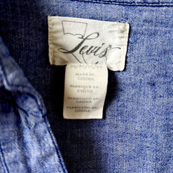 Levi’s Short Sleeve Button Front Cotton and Linen - Picture 5 of 8